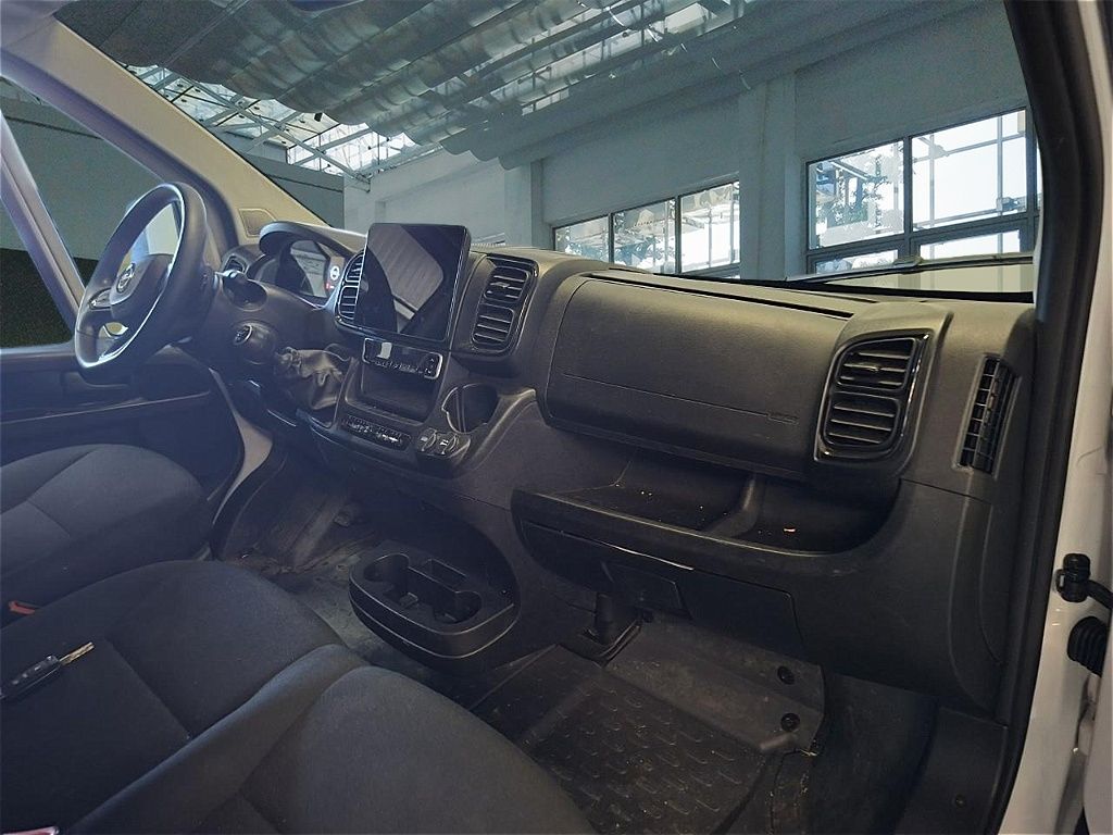 Fahrzeugabbildung Opel Movano Kasten H2 35 L3H2 BlueHDI 180 Navigation