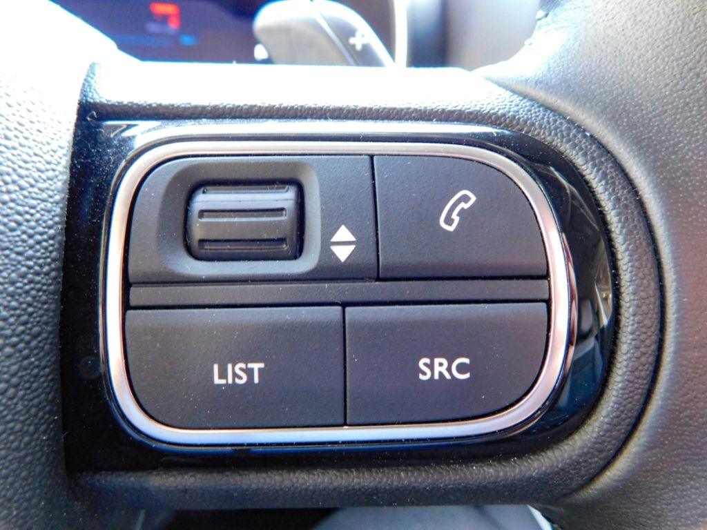 Fahrzeugabbildung Citroën C5 Aircross Max Puretech Ganzjahresreifen Rückfa