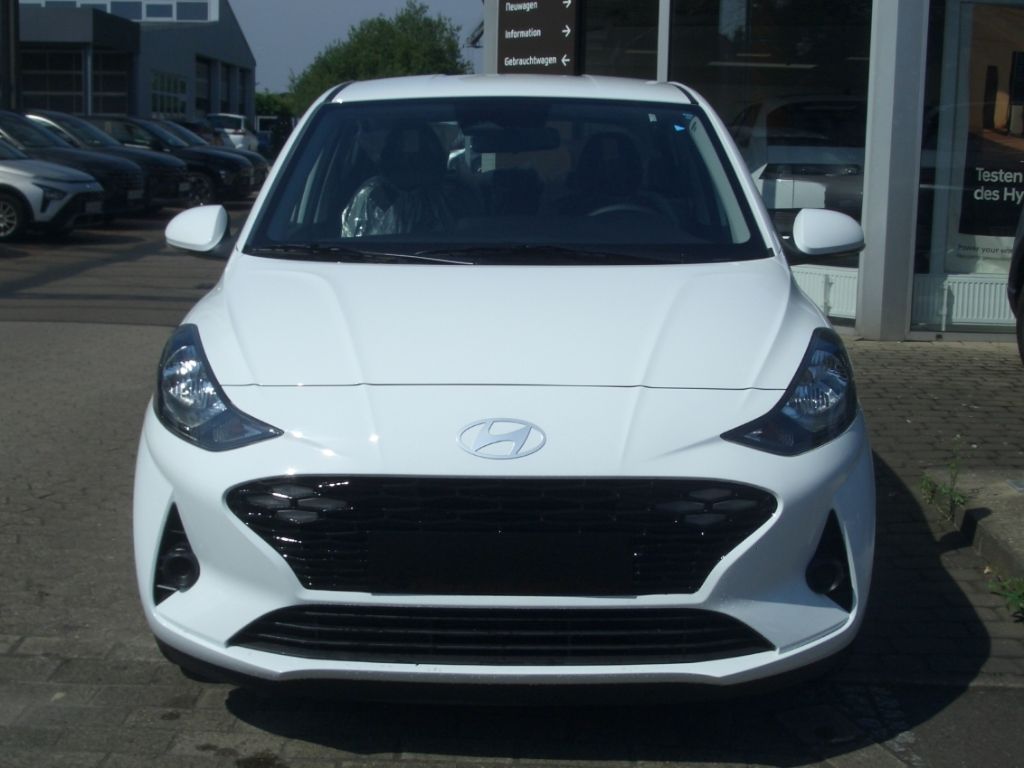 Fahrzeugabbildung Hyundai i10 Facelift MJ25 1.0 Trend Navi, Komfort-Paket