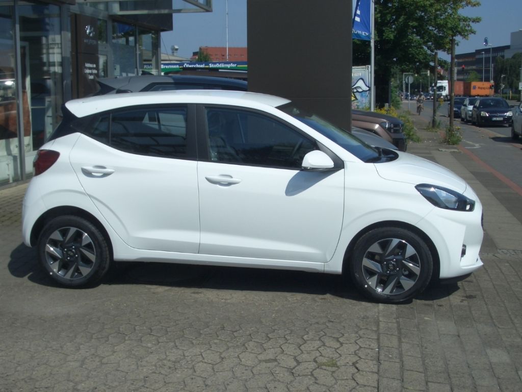 Fahrzeugabbildung Hyundai i10 Facelift MJ25 1.0 Trend Navi, Komfort-Paket