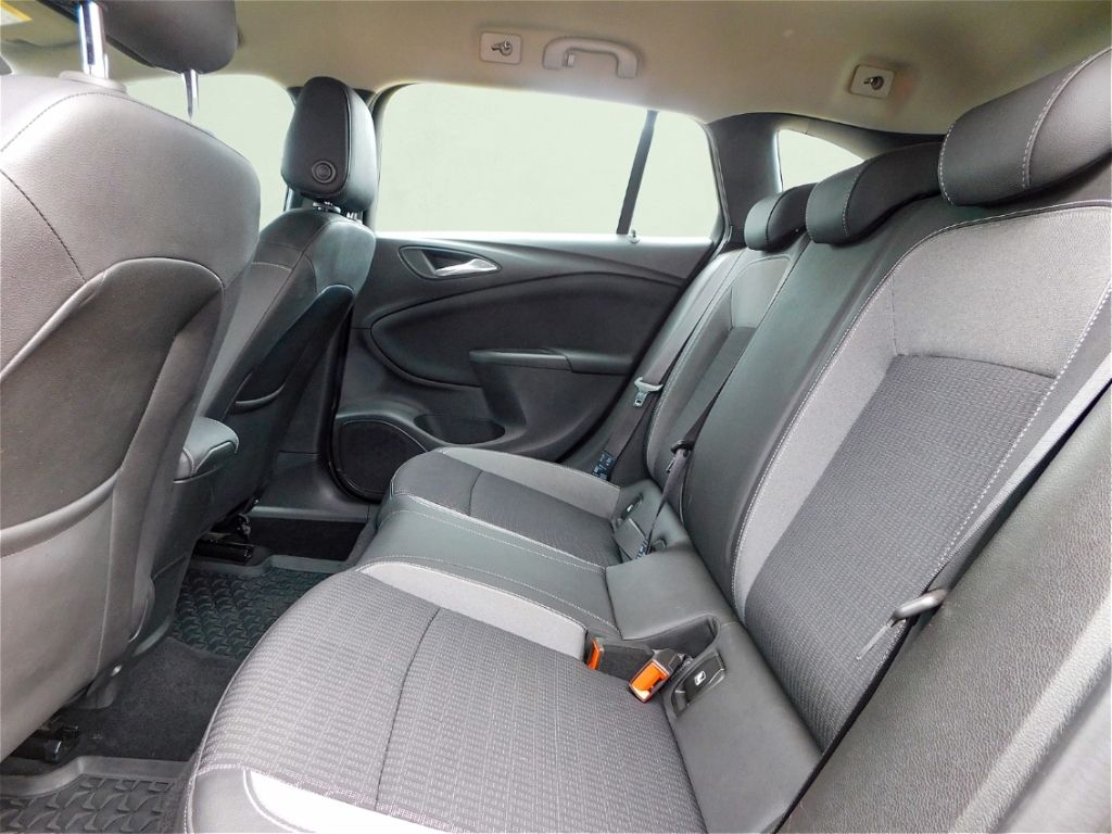 Fahrzeugabbildung Opel Astra K ST Elegance 1.2 Turbo Navi 2x Kamera