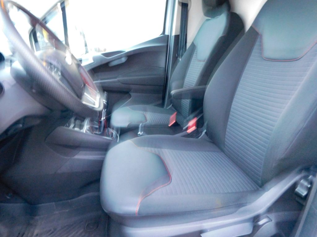 Fahrzeugabbildung Ford Transit Courier Sport 1.5 TDCi EU6d Klimaanlage