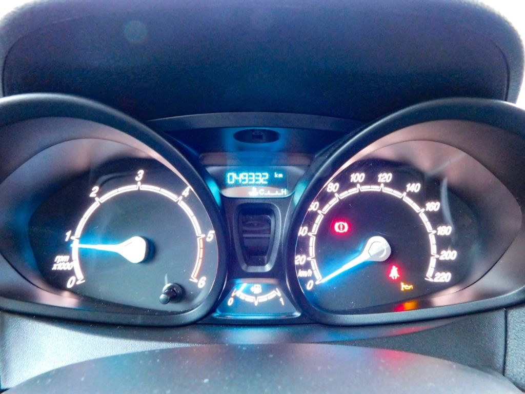 Fahrzeugabbildung Ford Transit Courier Sport 1.5 TDCi EU6d Klimaanlage