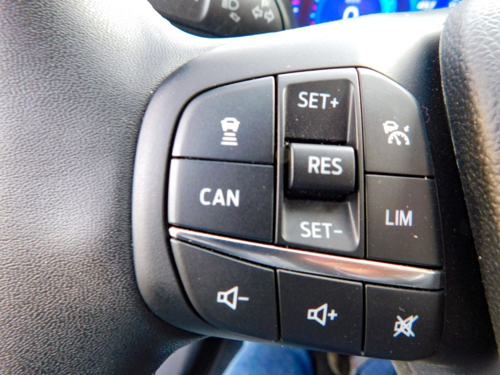 Fahrzeugabbildung Ford Puma Titanium 1.0 EcoBoost Mild Hybrid EU6d LED