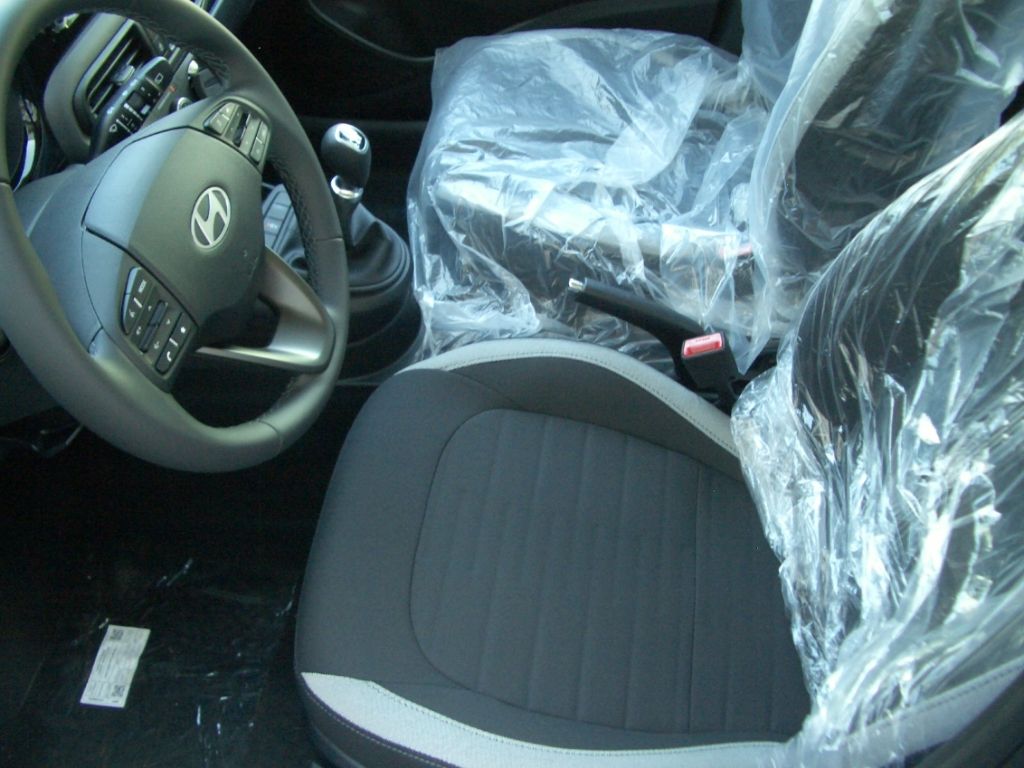 Fahrzeugabbildung Hyundai i10 Facelift MJ25 1.0 Select Navigationssystem,