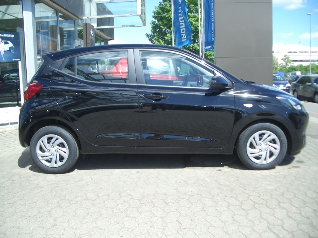 Fahrzeugabbildung Hyundai i10 Facelift MJ25 1.0 Select Navigationssystem,