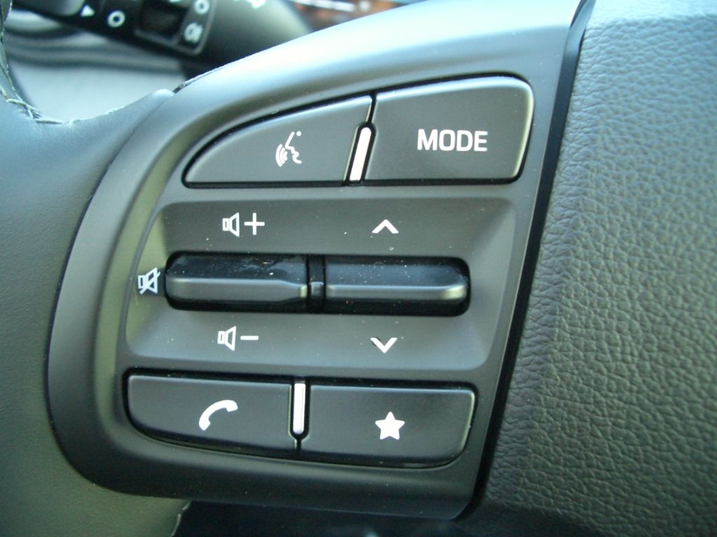 Fahrzeugabbildung Hyundai i10 Facelift MJ25 1.2 Trend Navi, Komfort-Paket