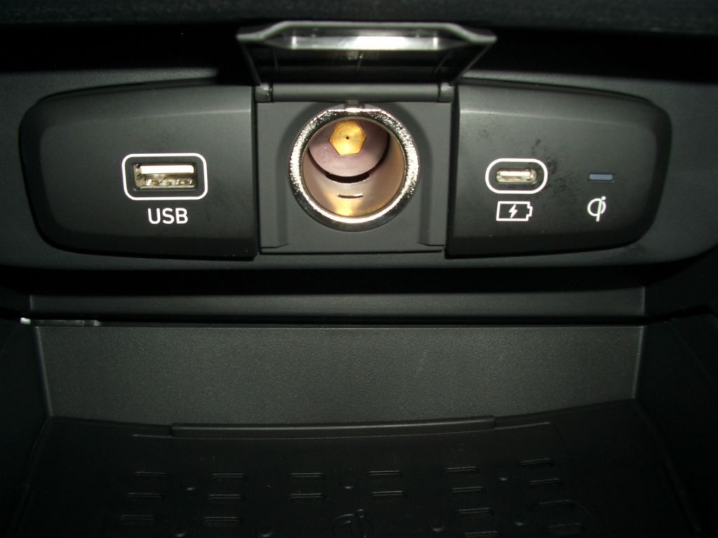 Fahrzeugabbildung Hyundai i10 Facelift MJ25 1.2 Trend Navi, Komfort-Paket