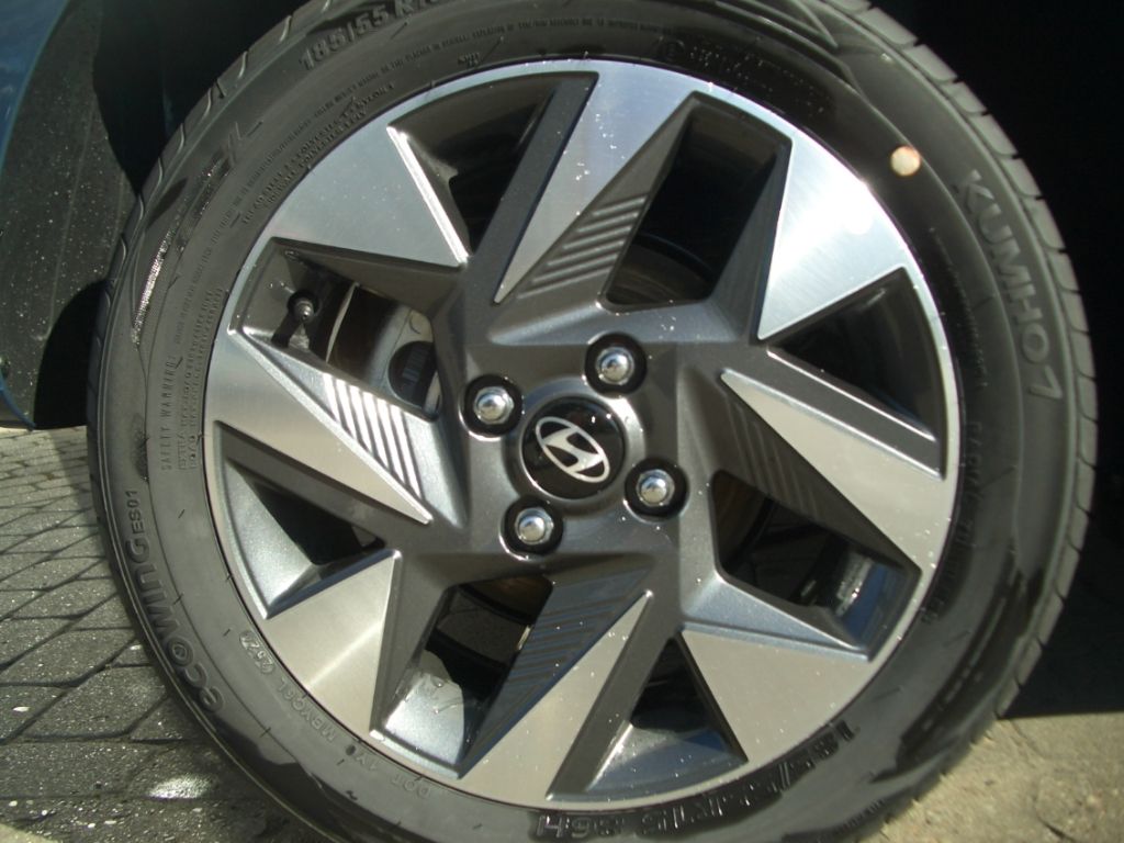 Fahrzeugabbildung Hyundai i10 Facelift MJ25 1.2 Trend Navi, Komfort-Paket