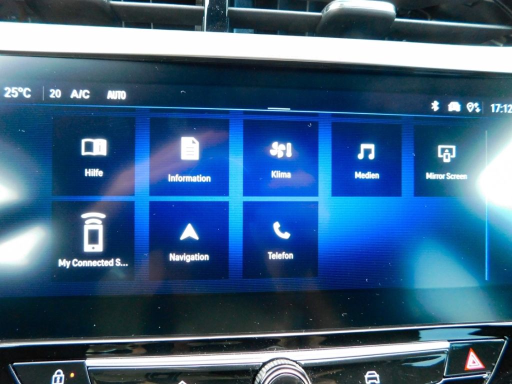 Fahrzeugabbildung Opel Corsa F GS 1.2 Turbo Matrix-LED 2x Kamera Sitz-H