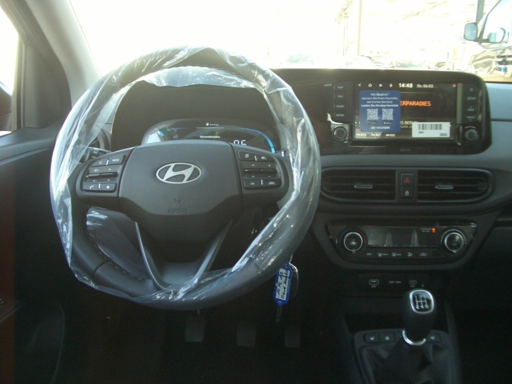 Fahrzeugabbildung Hyundai i10 Facelift MJ25 1.2 Trend Navi, Komfort-P.