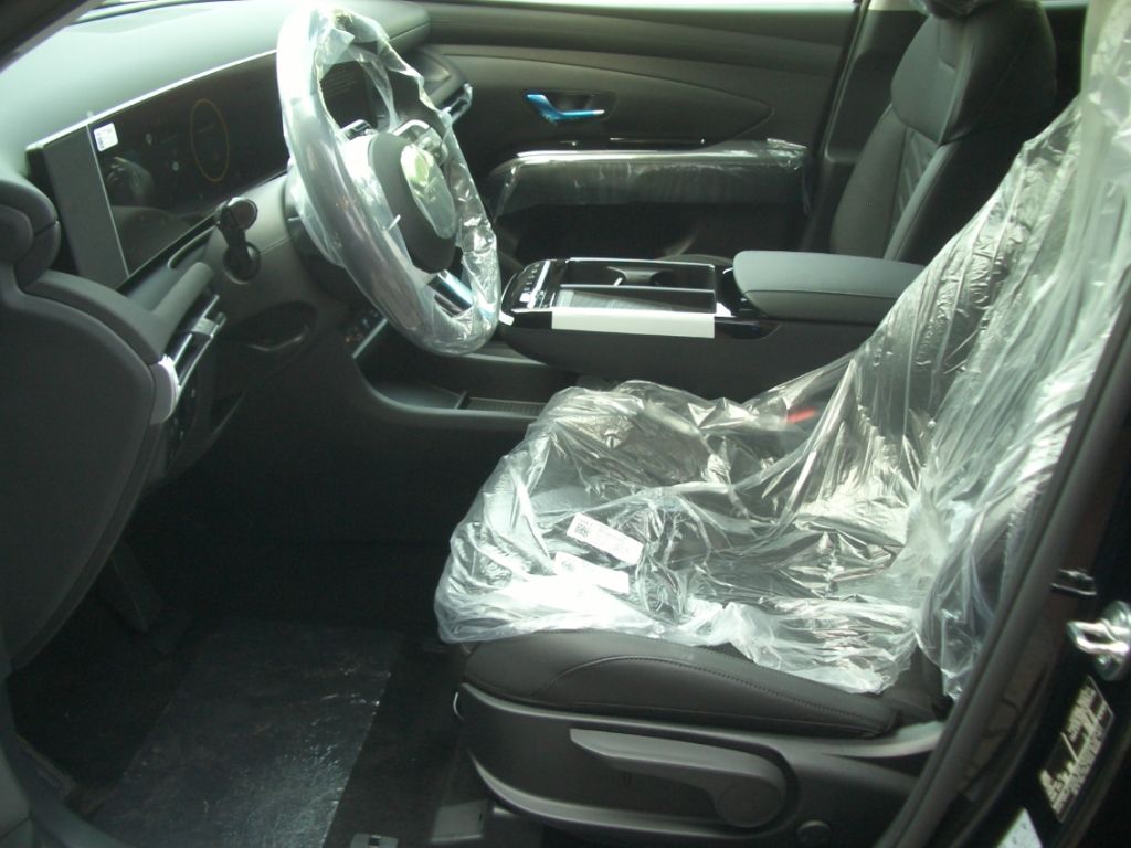 Fahrzeugabbildung Hyundai Tucson Facelift MJ25 1.6 DCT 48V Trend