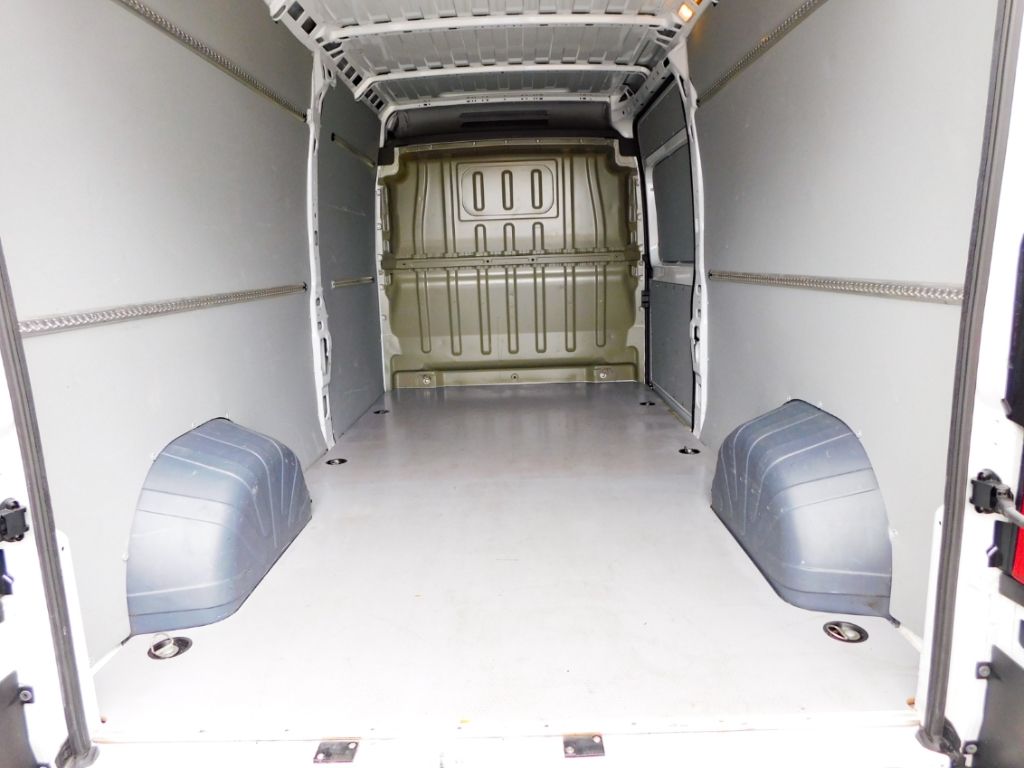 Fahrzeugabbildung Opel Movano Kasten H2 35 L3H2 BlueHDI 180 Navigation