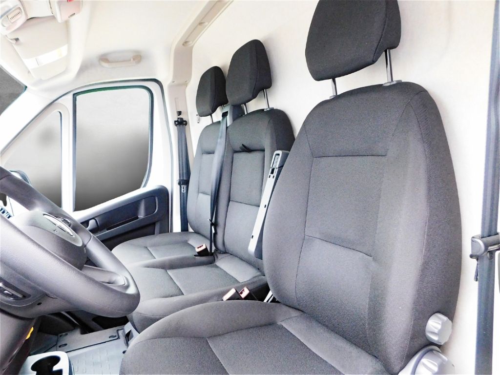 Fahrzeugabbildung Opel Movano Kasten H2 35 L3H2 BlueHDI 180 Navigation