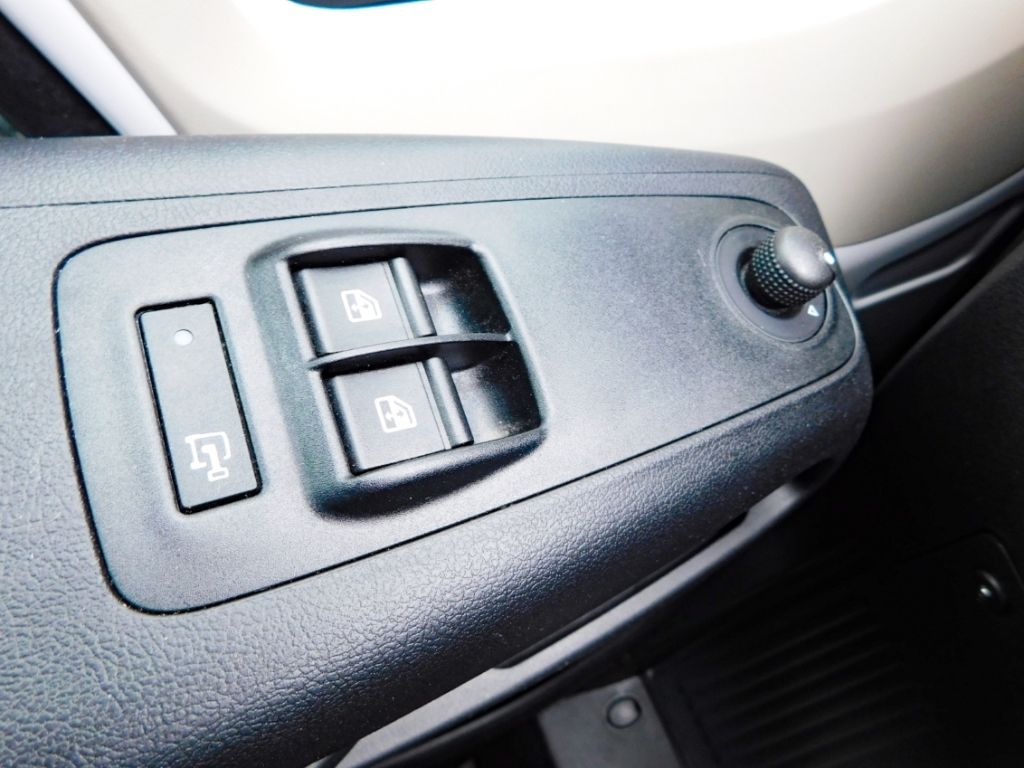 Fahrzeugabbildung Opel Movano Kasten H2 35 L3H2 BlueHDI 180 Navigation