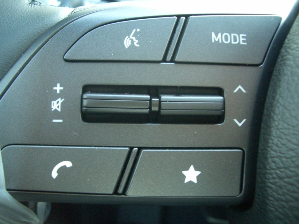 Fahrzeugabbildung Hyundai i20 Facelift MJ25 1.0 DCT Automatik Trend