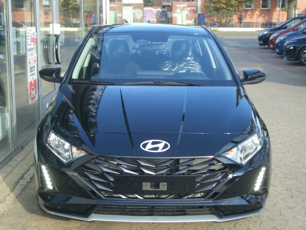 Fahrzeugabbildung Hyundai i20 Facelift MJ25 1.0 DCT Automatik Trend