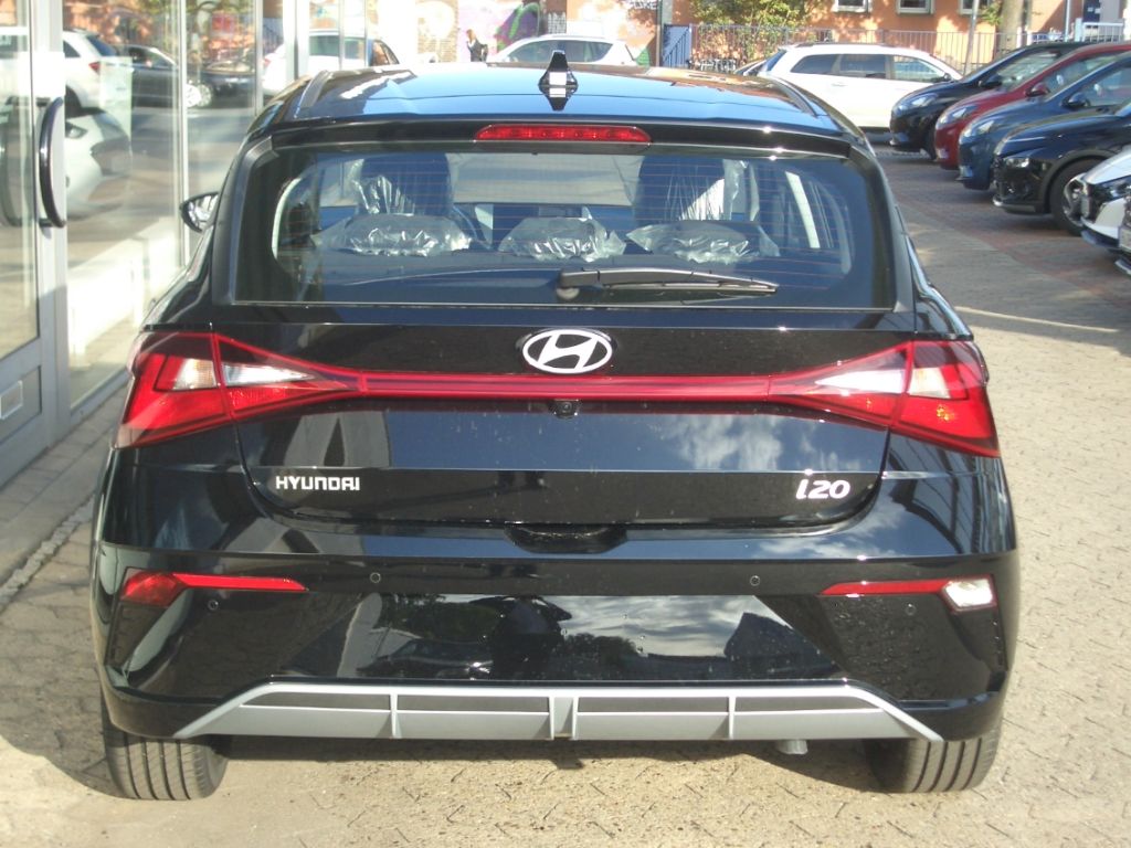 Fahrzeugabbildung Hyundai i20 Facelift MJ25 1.0 DCT Automatik Trend
