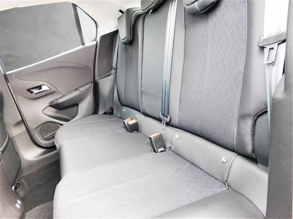 Fahrzeugabbildung Opel Corsa F Elegance Ganzjahresreifen Sitz-Hzg Keyle