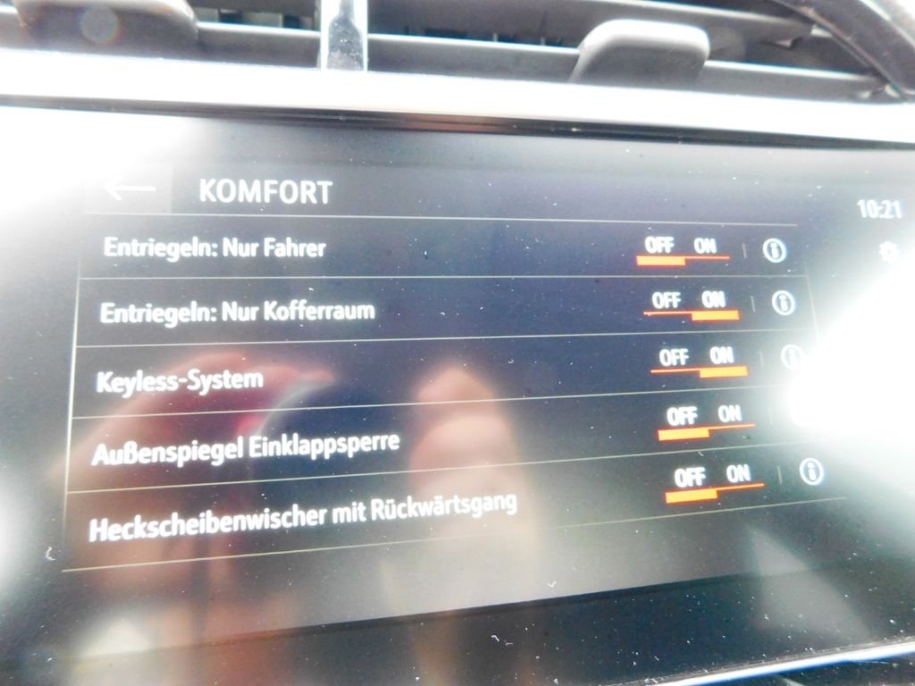 Fahrzeugabbildung Opel Corsa F Elegance Ganzjahresreifen Sitz-Hzg Keyle