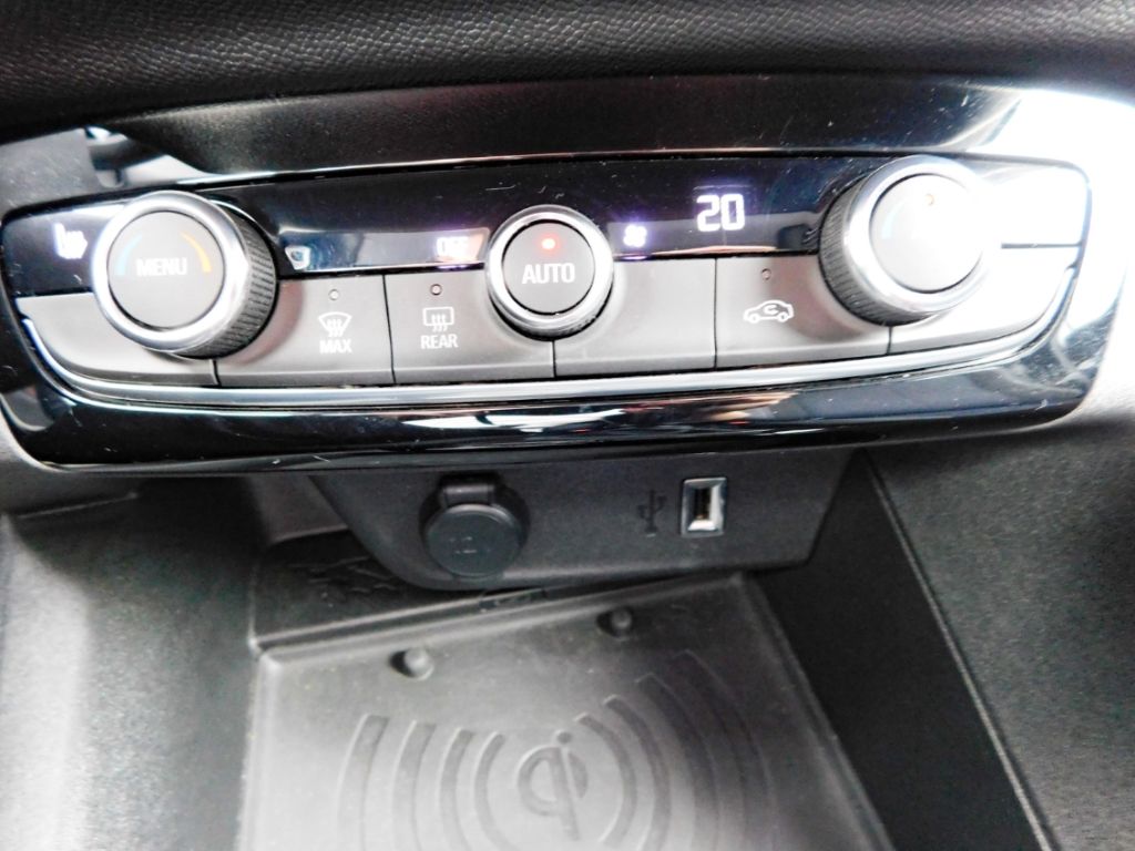 Fahrzeugabbildung Opel Corsa F Elegance Ganzjahresreifen Sitz-Hzg Keyle