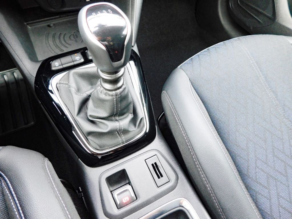 Fahrzeugabbildung Opel Corsa F Elegance Ganzjahresreifen Sitz-Hzg Keyle