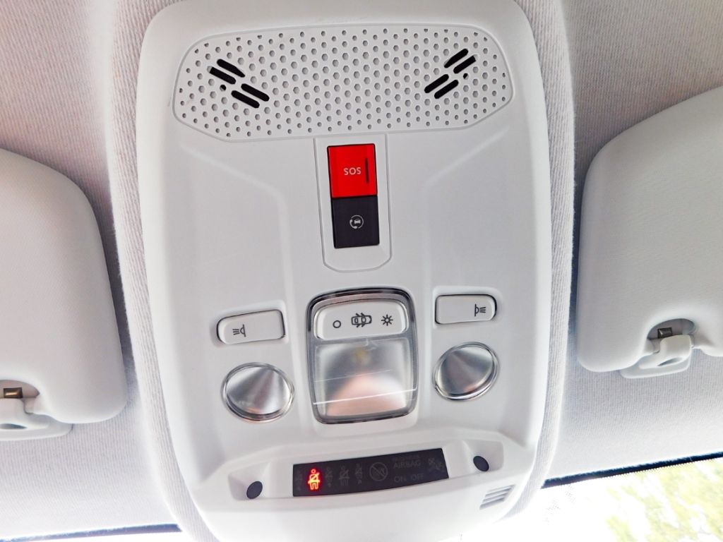 Fahrzeugabbildung Opel Corsa F Elegance Ganzjahresreifen Sitz-Hzg Keyle