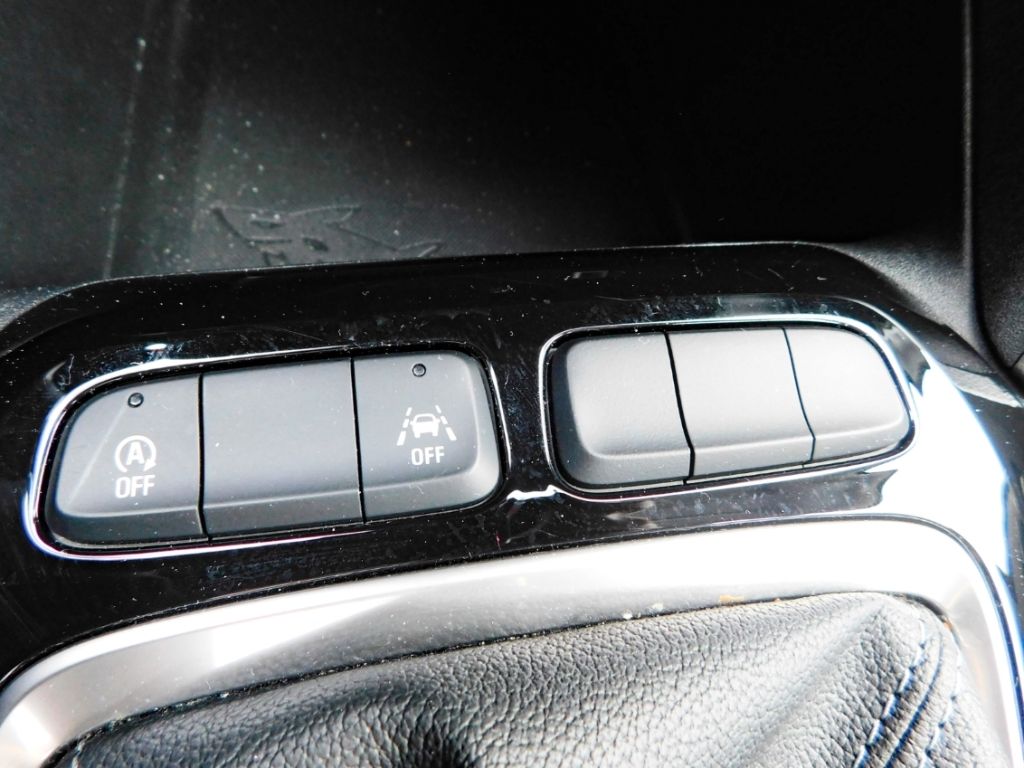 Fahrzeugabbildung Opel Corsa F Basis Sitz-Hzg Rückfahrkamera carplay Le