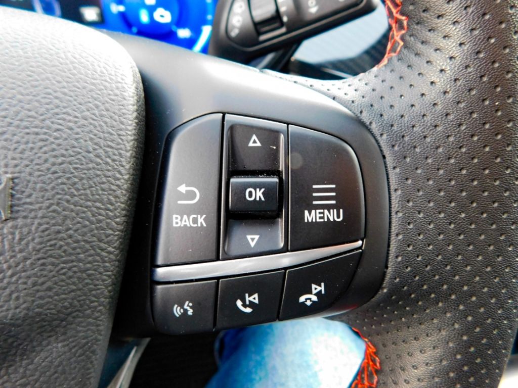 Fahrzeugabbildung Ford Kuga Plug-In Hybrid ST-Line 2.5 Duratec -PHEV Fa