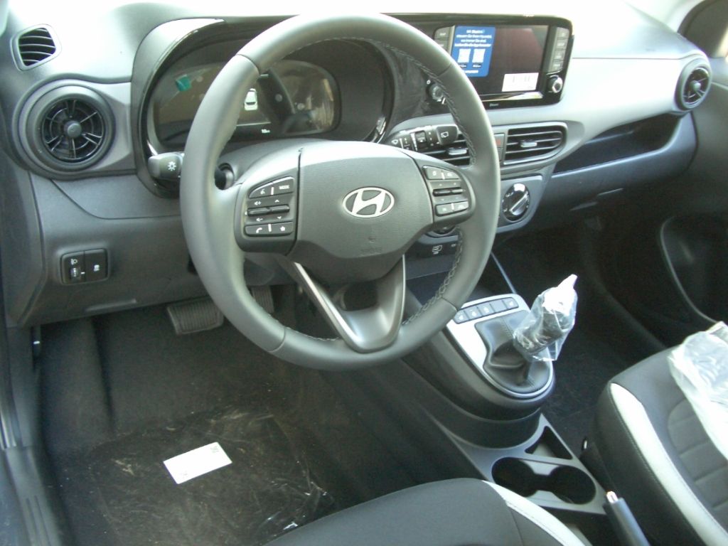 Fahrzeugabbildung Hyundai i10 Facelift 1.0 AT Trend Navigation, Kamera