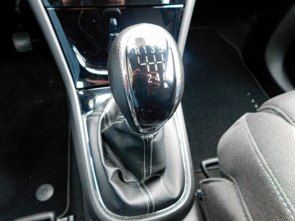 Fahrzeugabbildung Opel Mokka X ON 1,4 Navi Kamera Sitz-Hzg