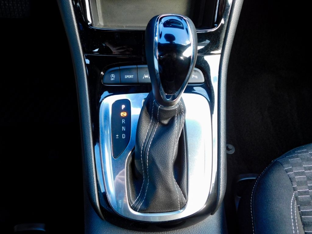 Fahrzeugabbildung Opel Astra K Sports Tourer Dynamic Navi Sitz-Hzg 2x K