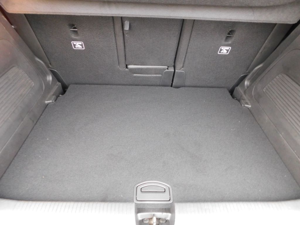 Fahrzeugabbildung Opel Crossland Elegance 1.2 Turbo Navi Kamera Allwett