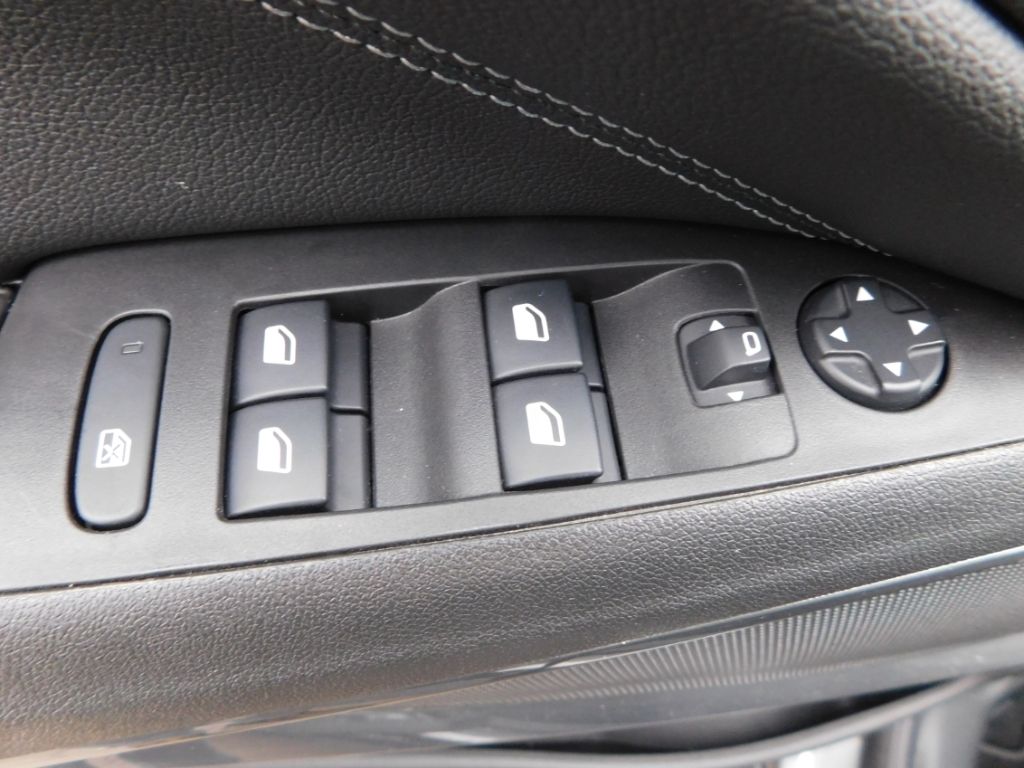 Fahrzeugabbildung Opel Crossland Elegance 1.2 Turbo Navi Kamera Allwett