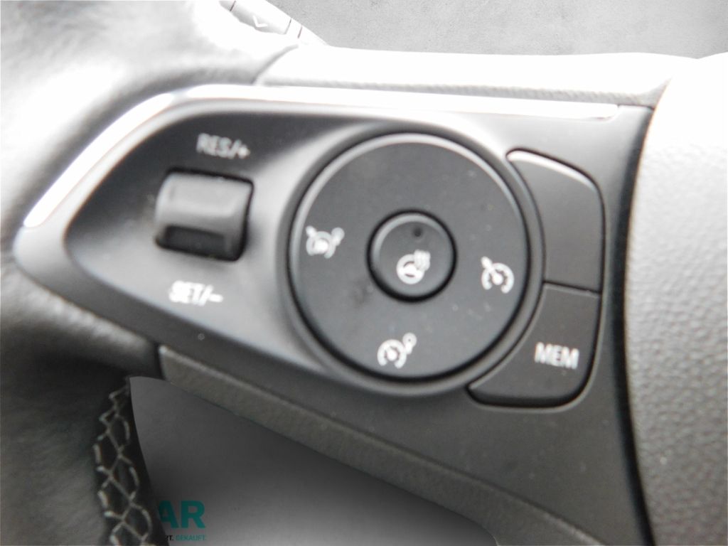 Fahrzeugabbildung Opel Crossland Elegance 1.2 Turbo Navi Kamera Allwett