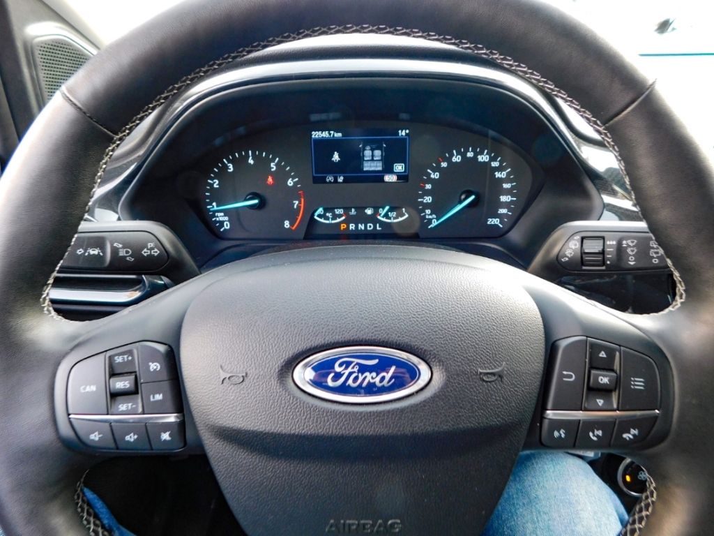 Fahrzeugabbildung Ford Puma Titanium 1,0 ltr 125PS Automatic Winterpake