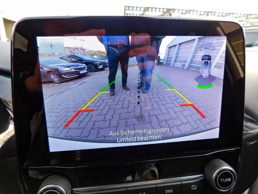 Fahrzeugabbildung Ford Puma Titanium 1,0 ltr 125PS Automatic Winterpake