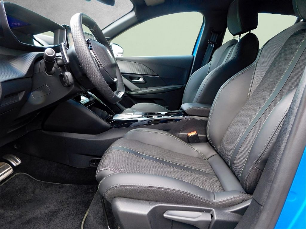 Fahrzeugabbildung Peugeot 208 Hybrid 145e-DSC GT 1.2 2x Kamera Navi Ganzja