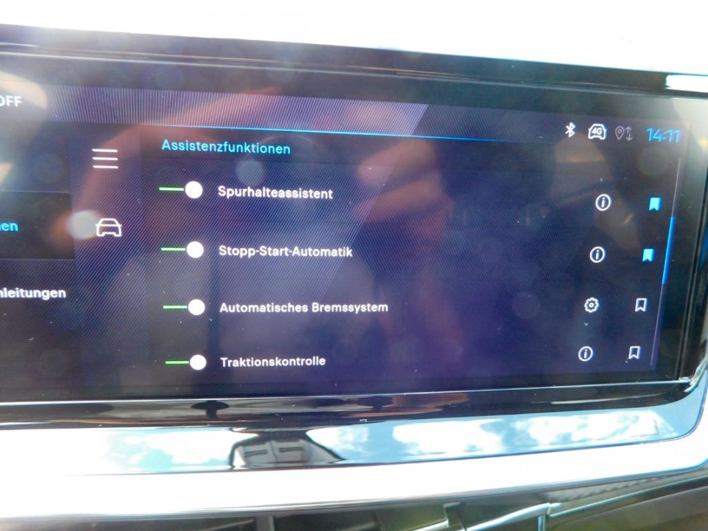 Fahrzeugabbildung Peugeot 208 Hybrid 145e-DSC GT 1.2 2x Kamera Navi Ganzja