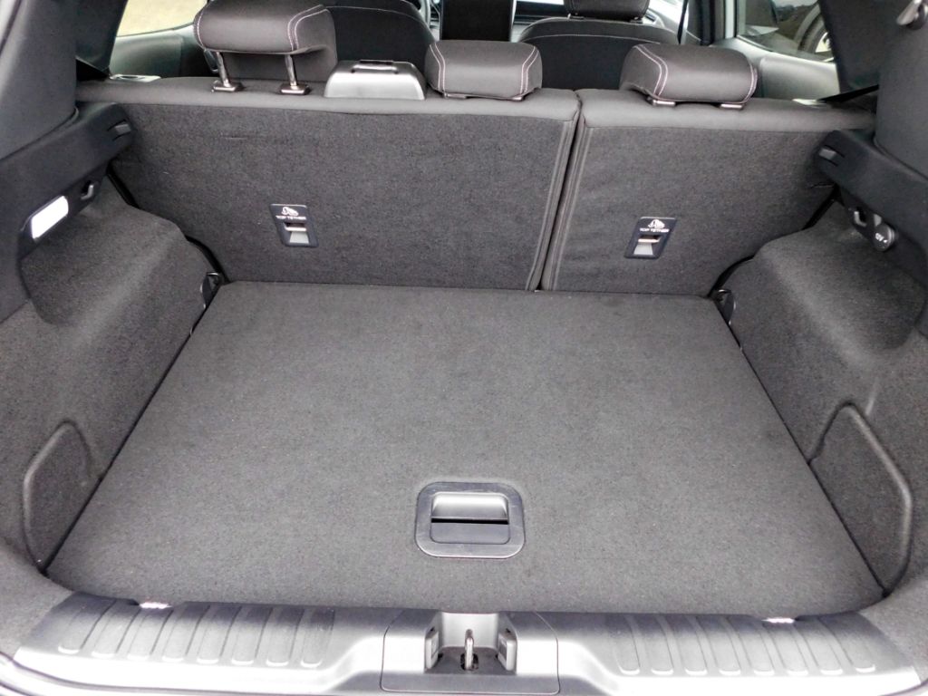 Fahrzeugabbildung Ford Puma Titanium 1,0 92KW/125PS Ganzjahresreifen Wi