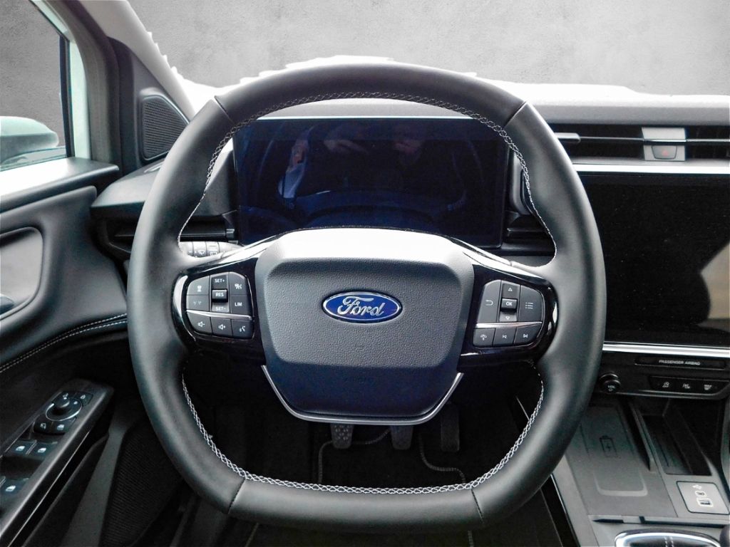 Fahrzeugabbildung Ford Puma Titanium 1,0 92KW/125PS Ganzjahresreifen Wi