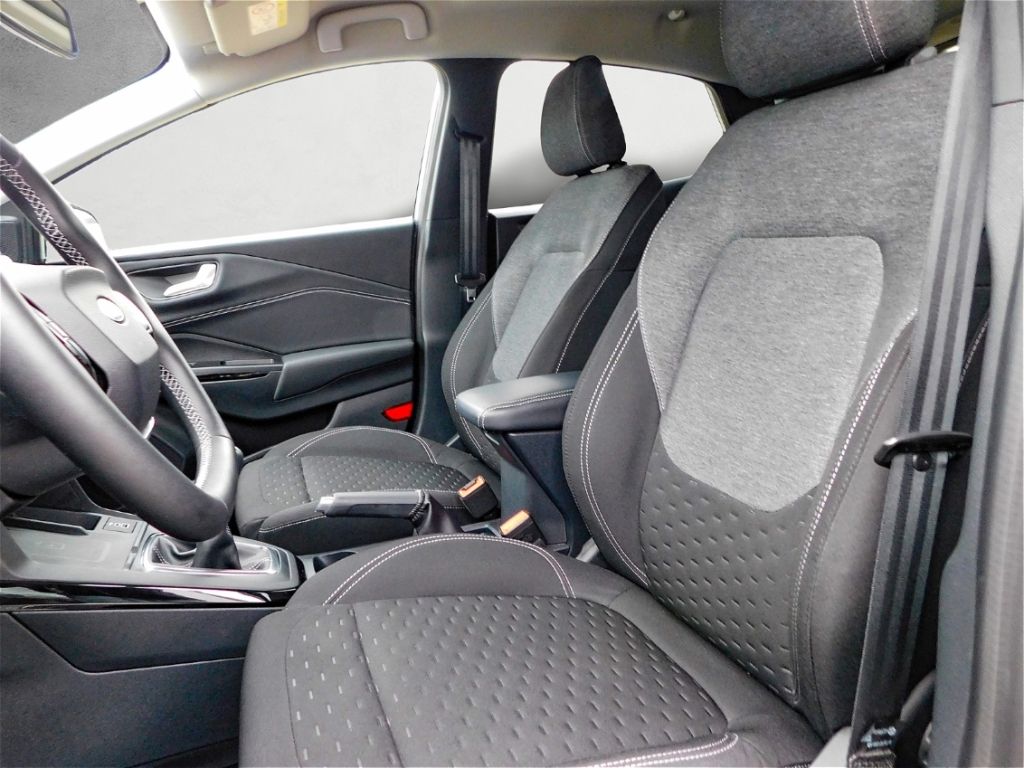 Fahrzeugabbildung Ford Puma Titanium 1,0 92KW/125PS Ganzjahresreifen Wi