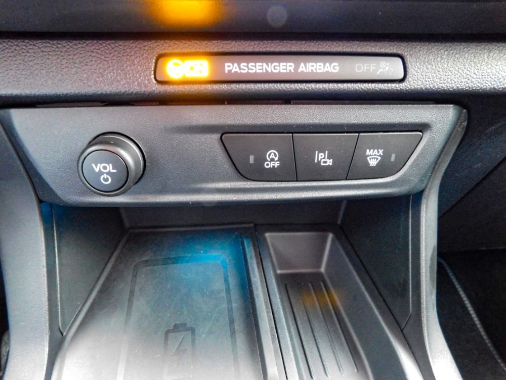 Fahrzeugabbildung Ford Puma Titanium 1,0 92KW/125PS Ganzjahresreifen Wi