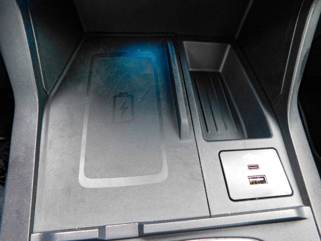 Fahrzeugabbildung Ford Puma Titanium 1,0 92KW/125PS Ganzjahresreifen Wi