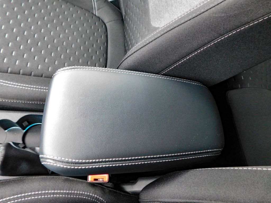 Fahrzeugabbildung Ford Puma Titanium 1,0 92KW/125PS Ganzjahresreifen Wi