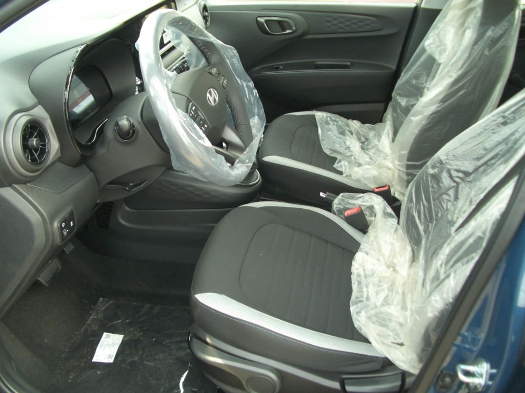 Fahrzeugabbildung Hyundai i10 Facelift MJ25 1.2 AT Trend Navi, Komfort-P.