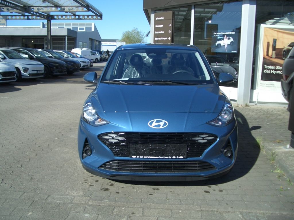Fahrzeugabbildung Hyundai i10 Facelift MJ25 1.2 AT Trend Navi, Komfort-P.