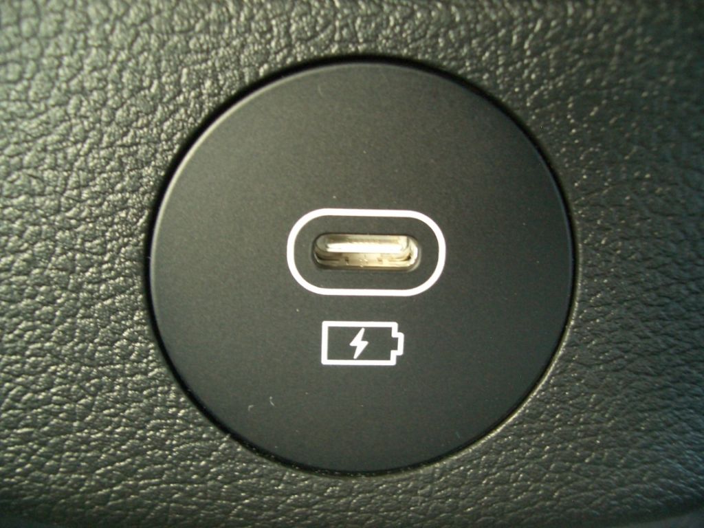 Fahrzeugabbildung Hyundai i20 Facelift MJ25 1.0 Trend, Komfort-Paket