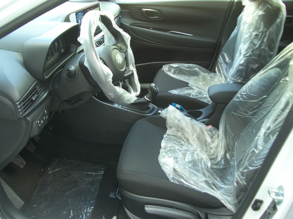 Fahrzeugabbildung Hyundai i20 Facelift MJ25 1.0 Trend, Komfort-Paket