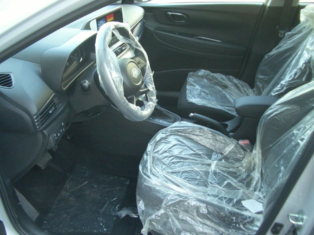 Fahrzeugabbildung Hyundai i20 Facelift MJ25 1.0 DCT Trend, Bose AKTION!